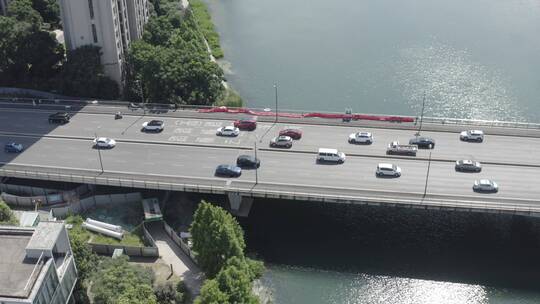 城市  街道 航拍 车流 郊区 交通 公路 桥