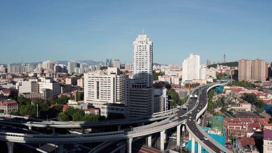 4k 航拍青岛城市道路交通运输