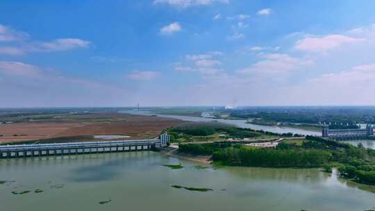 航拍淮河水利工程临淮岗大闸风光 4K