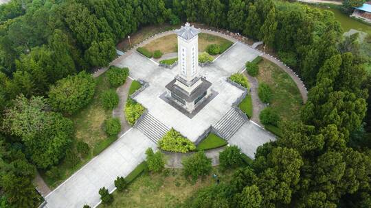 航拍广西陆川县公园人民英雄纪念碑