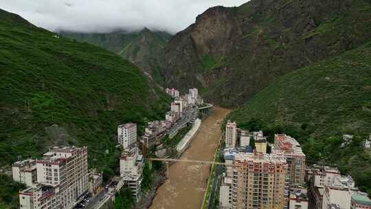 航拍四川甘孜大金川丹巴县城风光