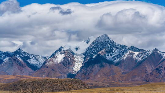 当雄巴次普雪山