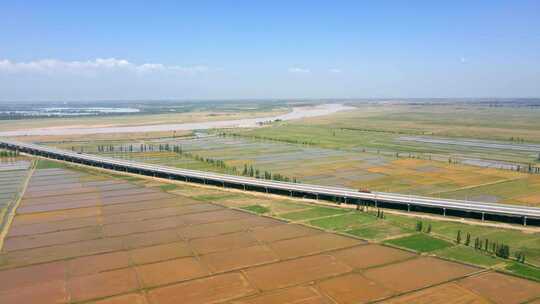黄河大桥与稻田-春季灌溉万亩稻田航拍