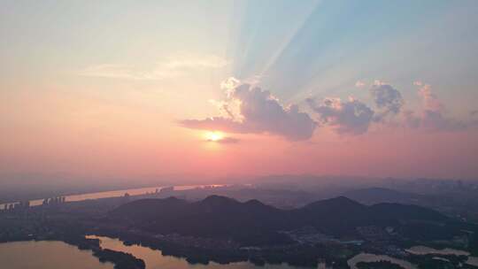 杭州湘湖黄昏日落风景航拍