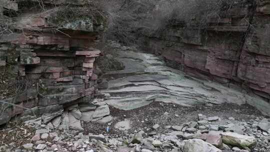 山 山路 山上 航拍 崎岖 陡峭