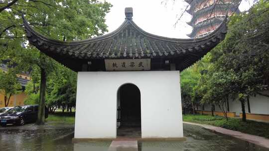 古建筑下雨素材苏州北寺塔实拍