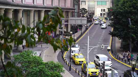 重庆道路交通车流街道街景的士