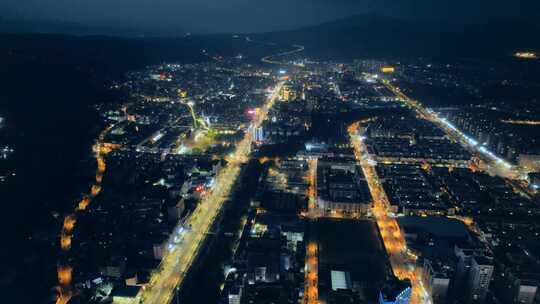 小县城生活云南寻甸县夜景