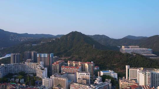 深圳梅沙社区高楼山海城市京基海湾大酒店