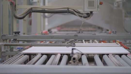 重型工厂瓷砖输送线视频素材模板下载