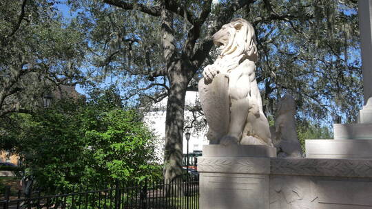广场的狮子雕像视频素材模板下载