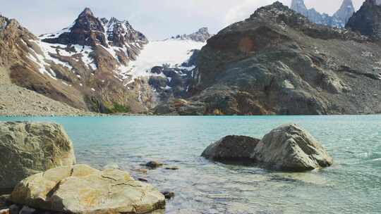 雪山流水