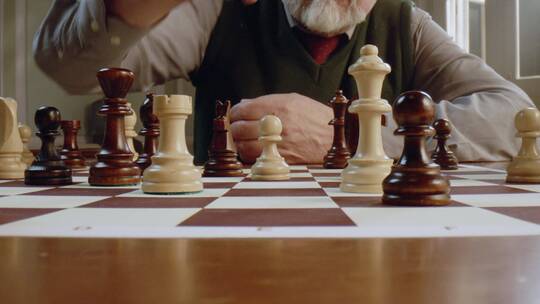 玩国际象棋的老人