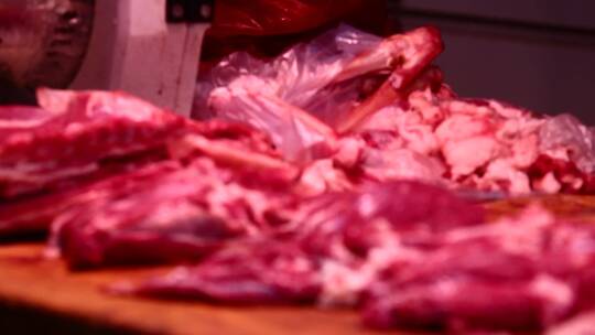 市场卖牛肉猪肉排骨档口 (12)