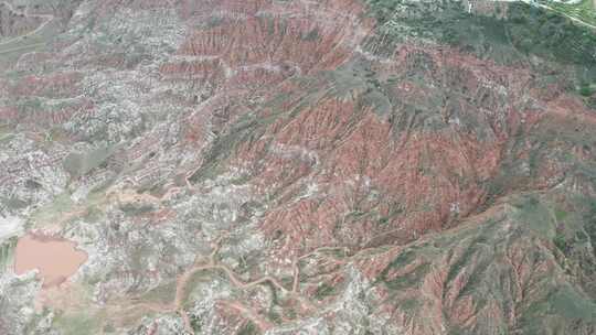 航拍陕西榆林府谷莲花辿砒砂岩风光