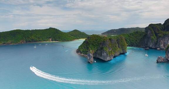 泰国旅游视频泰国普吉岛蓝色海水游艇