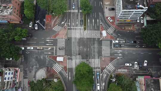 航拍广东省东莞市清溪镇十字路口交通状况