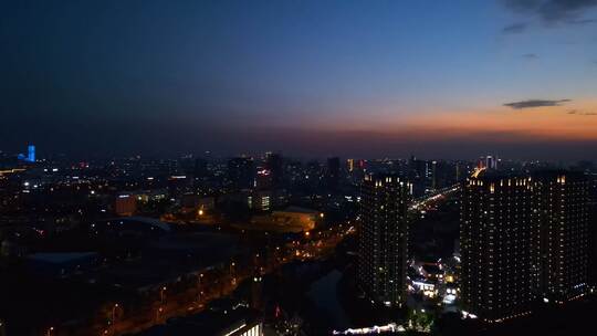 杭州下沙的黄昏夜景航拍