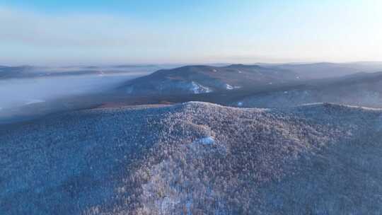 航拍林海雪原高山雾凇冻雾