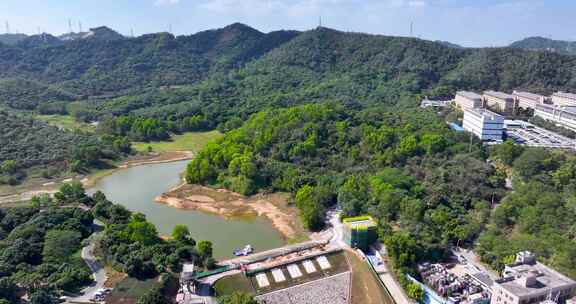 4K航拍龙华大水坑水库