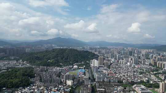 航拍福建城市天际线龙岩建设