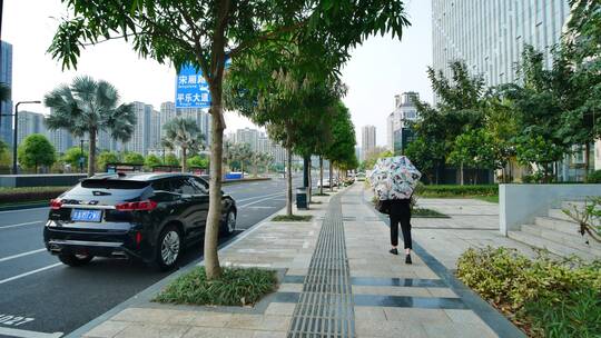 广西南宁五象新区东盟总部基地安静的街道