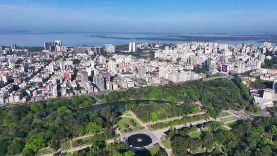 阿雷格里港天际线位于巴西南里奥格兰德的阿