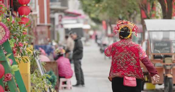 福建泉州蟳埔簪花闽南文化装饰中年妇女背影