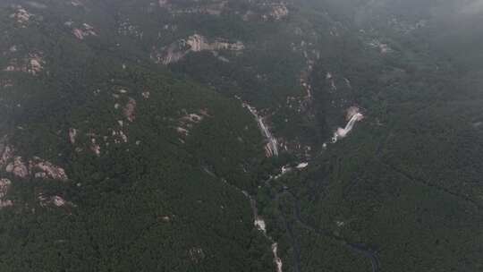 雨后泰山，龙潭飞瀑，高山流水