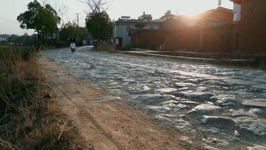 云南旅游文化茶马古道石头路面特写视频