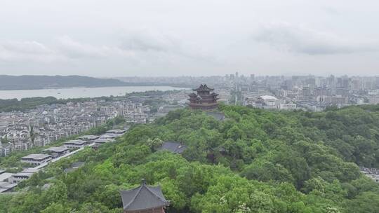 航拍中国浙江杭州西湖雨天城隍阁