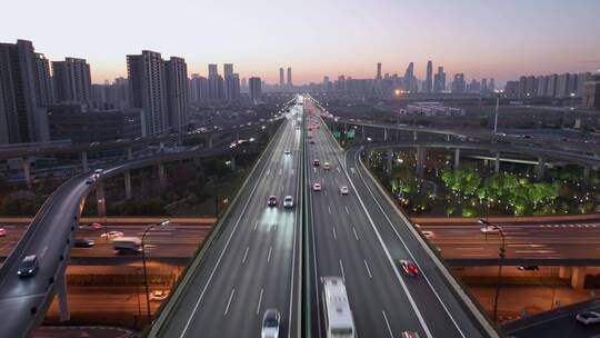 夜晚城市高架桥立交桥交通车流航拍