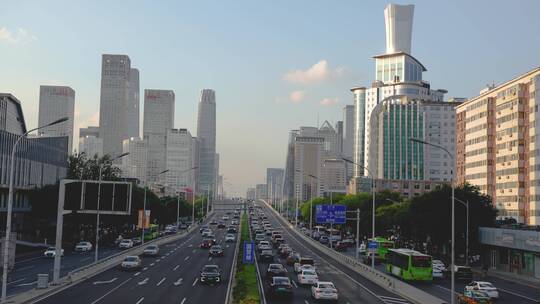 北京国贸桥车流建筑