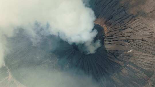 航拍Bromo火山云海