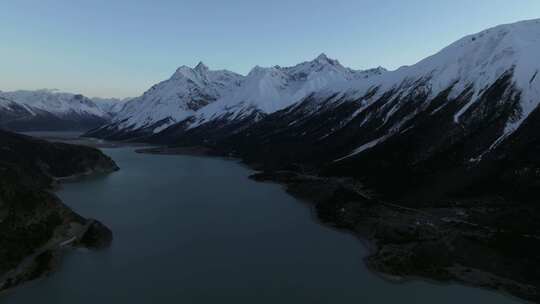 西藏昌都然乌湖来古雪山冰湖高空航拍