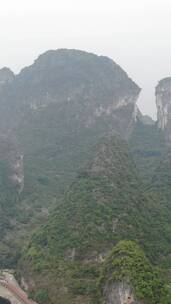广西桂林哈斯特奇山山峰竖屏航拍