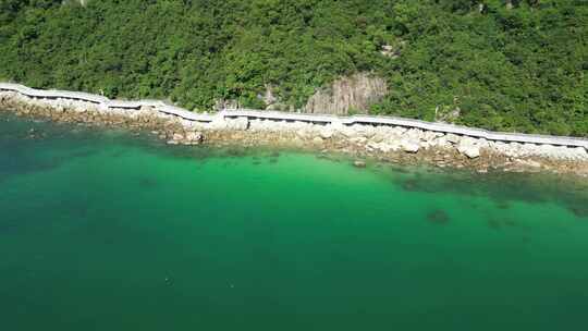 深圳盐田区小梅沙栈道海边风景航拍4K