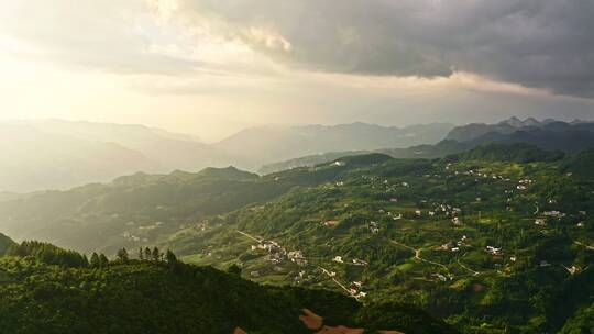 4k航拍山村晚霞