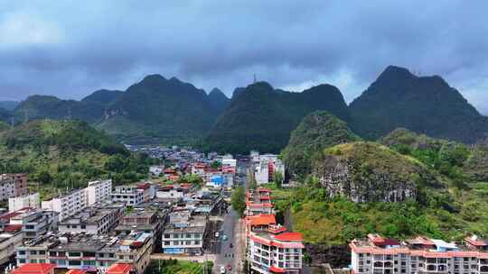 4K航拍重庆光雾山沿途风景