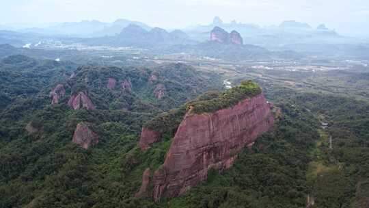 航拍韶关丹霞地貌 丹霞山阳元峰长老峰景区