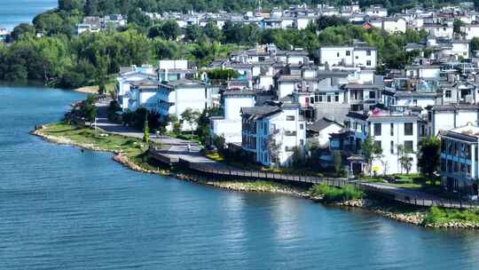 航拍云南旅游大理洱海湖景民宿建筑群