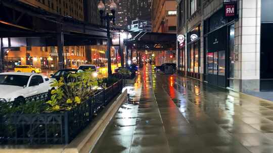 夜晚夜景马路人群车流人流雨夜城市