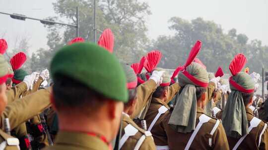 印度女宪兵和海军为共和国日游行排练视频素材模板下载