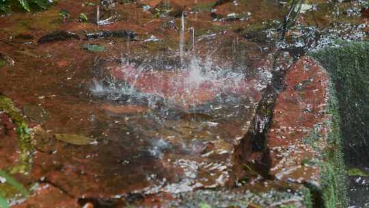 滴水流水击打石头视频素材模板下载