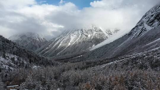 四川毕棚沟冬日雪景航拍