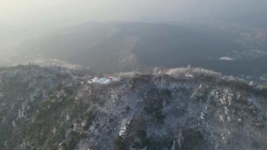 雪后的无锡惠山环绕航拍
