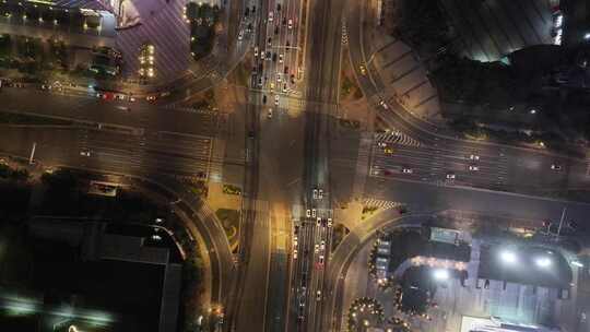 南京市河西大街江东中路十字路口车流夜景航