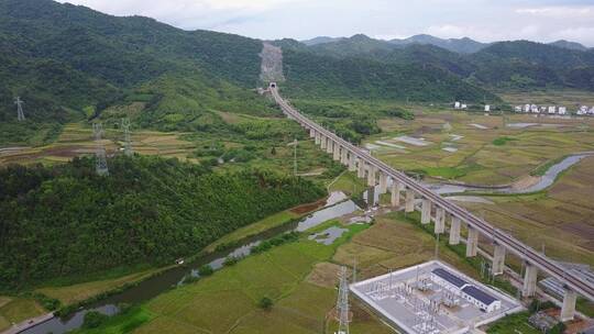 航拍美丽的高速公路及高架桥