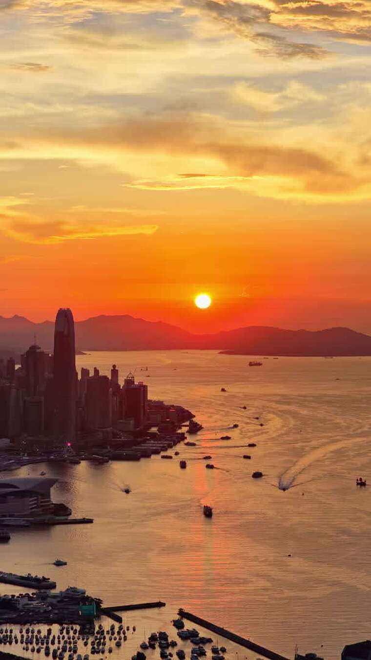 香港维多利亚港火烧云