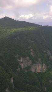 竖版航拍湖南张家界天门山5A景区航拍